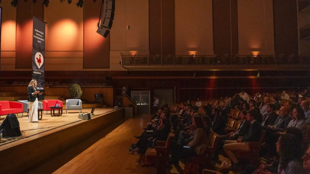 L'auditorium de Flagey pendant l'ouverture du Summit 2024